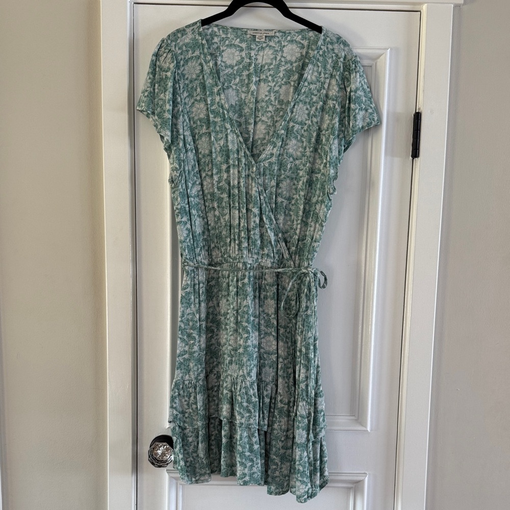 American Eagle Outfitters Green Floral Midi Dress